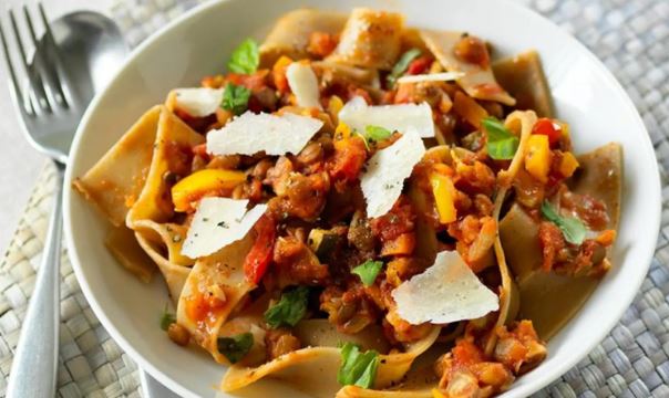 Овощное рагу и паста